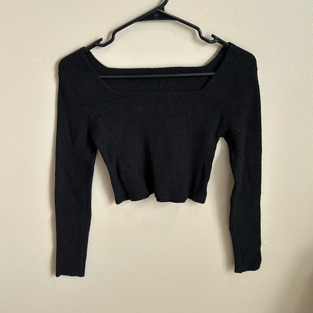 (S) SHEIN cropped sweater